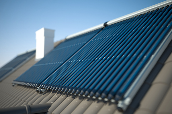 Panneaux solaires sur le toit Plan solaire 2020