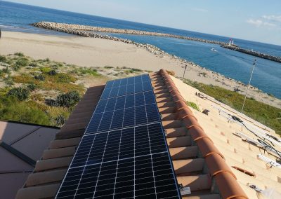 Surimposition installation solaire - 3 kWc - mai 2020 - 34410 FRONTIGNAN - 9 panneaux Q-CELLS et micro-onduleurs IQ7+ | installateur photovoltaïque Libow