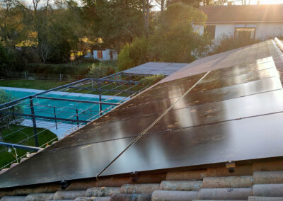 Suprimposition installation nettoyer panneaux solaires - 3 kW - 12 panneaux Sunpower P3 et micro onduleur - Montpellier 34000 - Oct 2021 - Libow installateur solaire